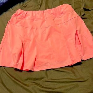 Pink pleated short skirt similar to lvlvlemon